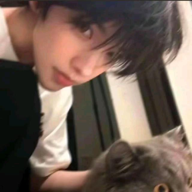 小u