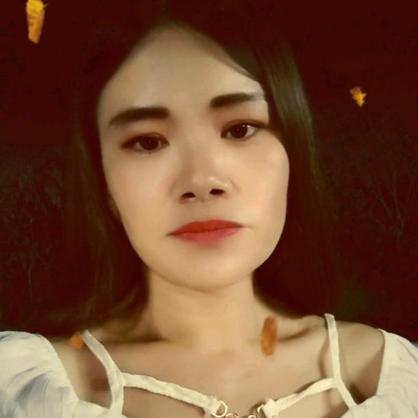 淡然一笑💝