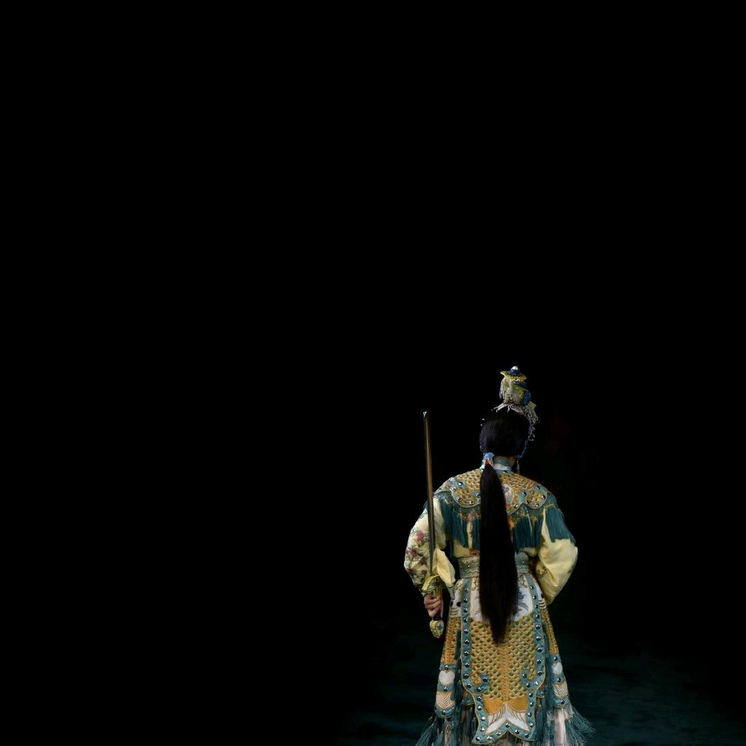 覃嗣灵