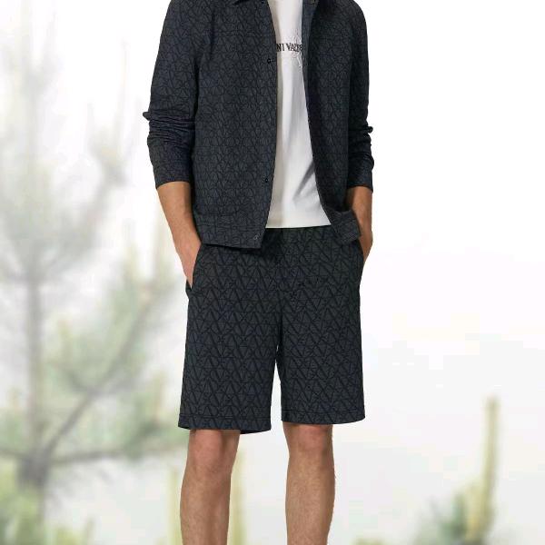 卓凡尼.华伦天奴