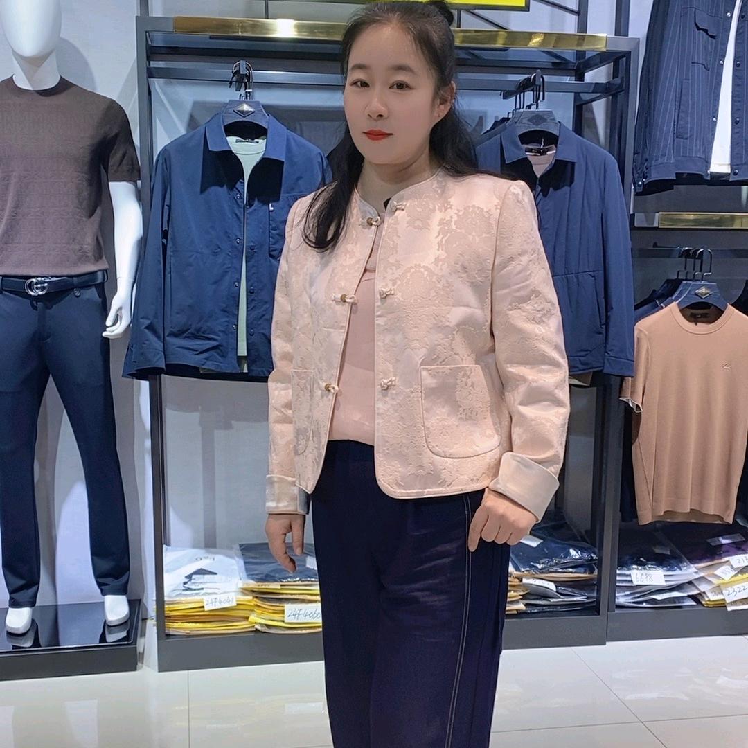 玛玲商厦温雅琴