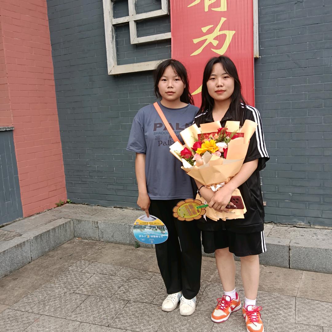 雨后漫步