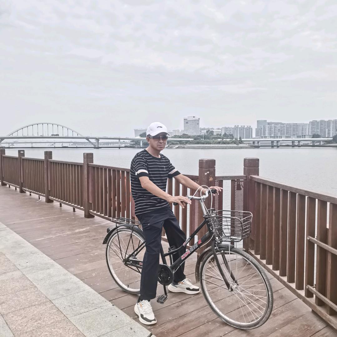 （娄义平）回收各种废旧家电…