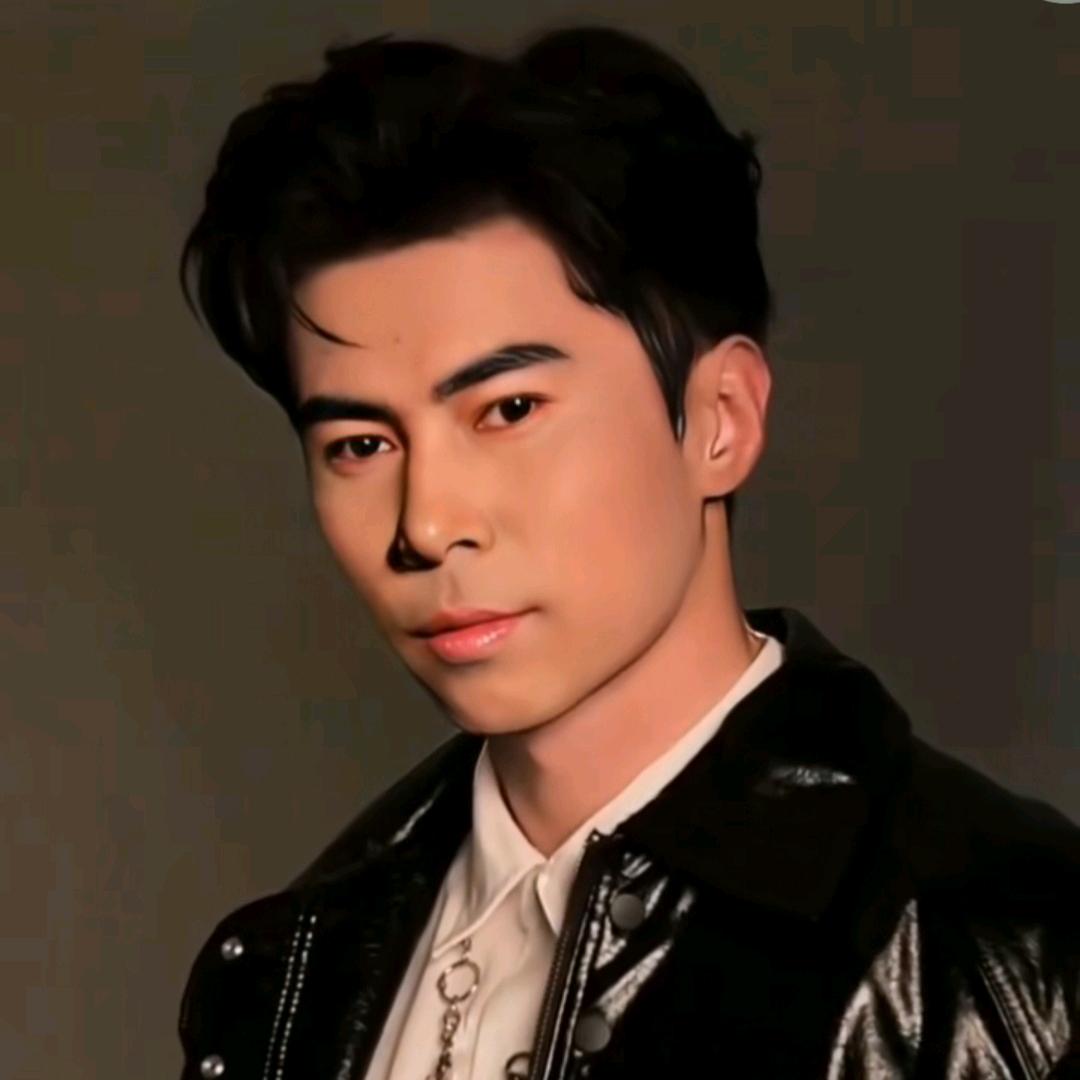 （麦麦提jon）HUXBUI