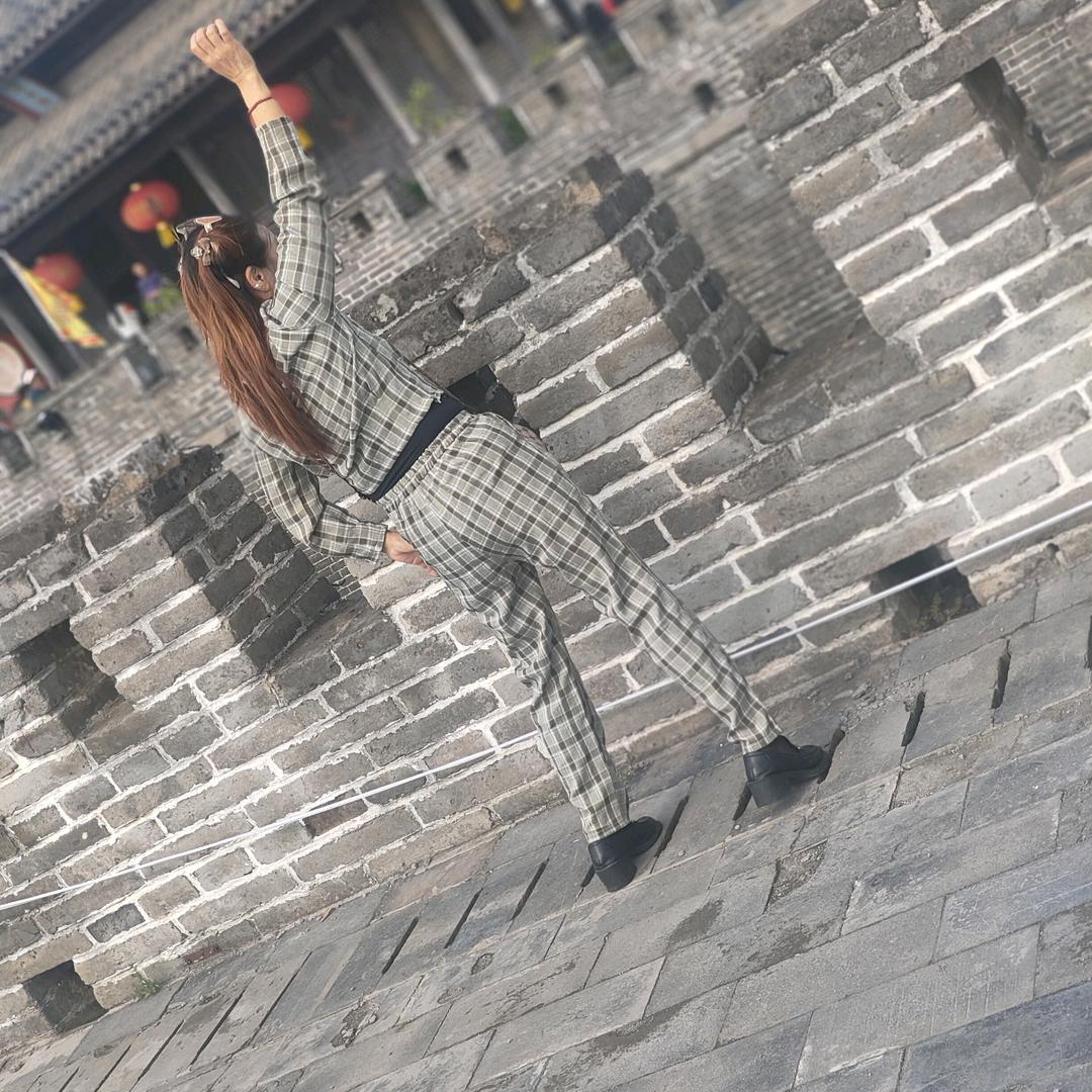 走在人生这条路