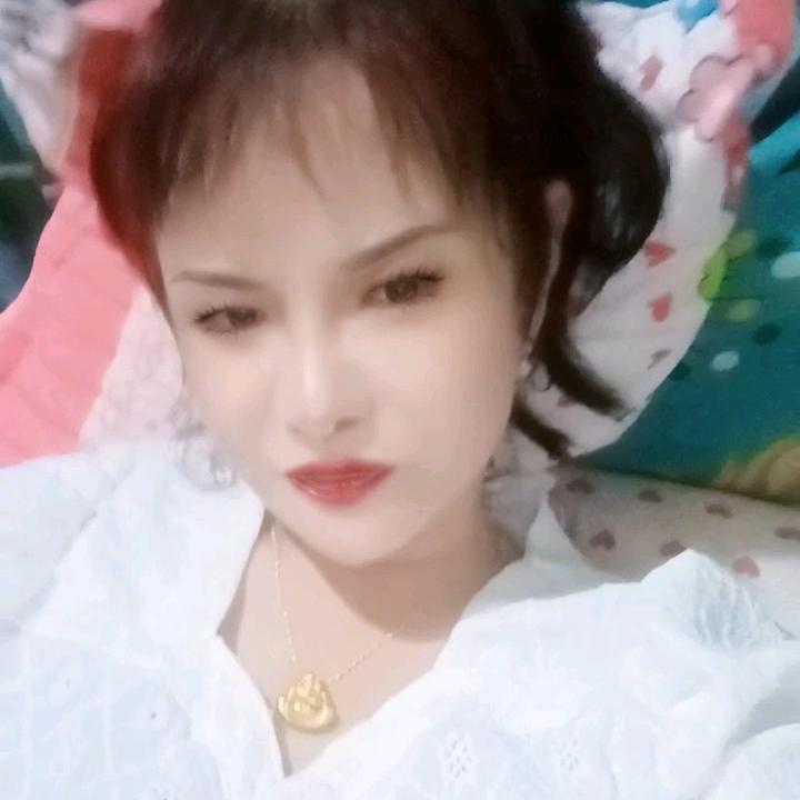 诗静俊丽70单