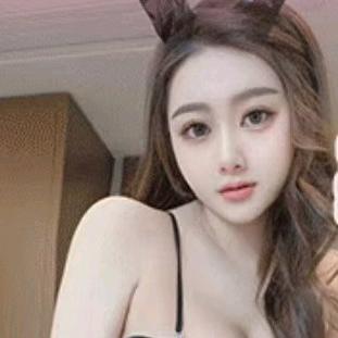 依依