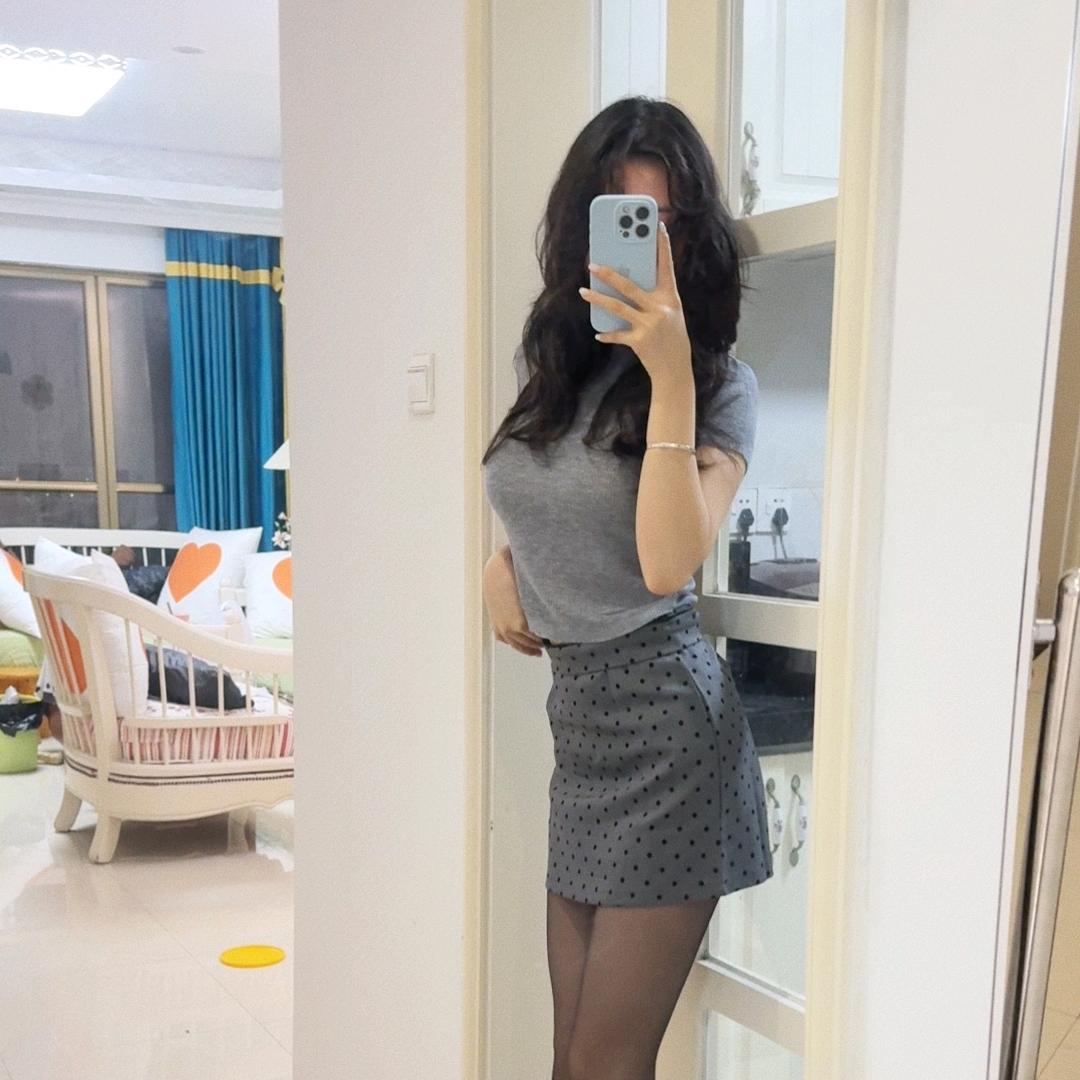 柒月
