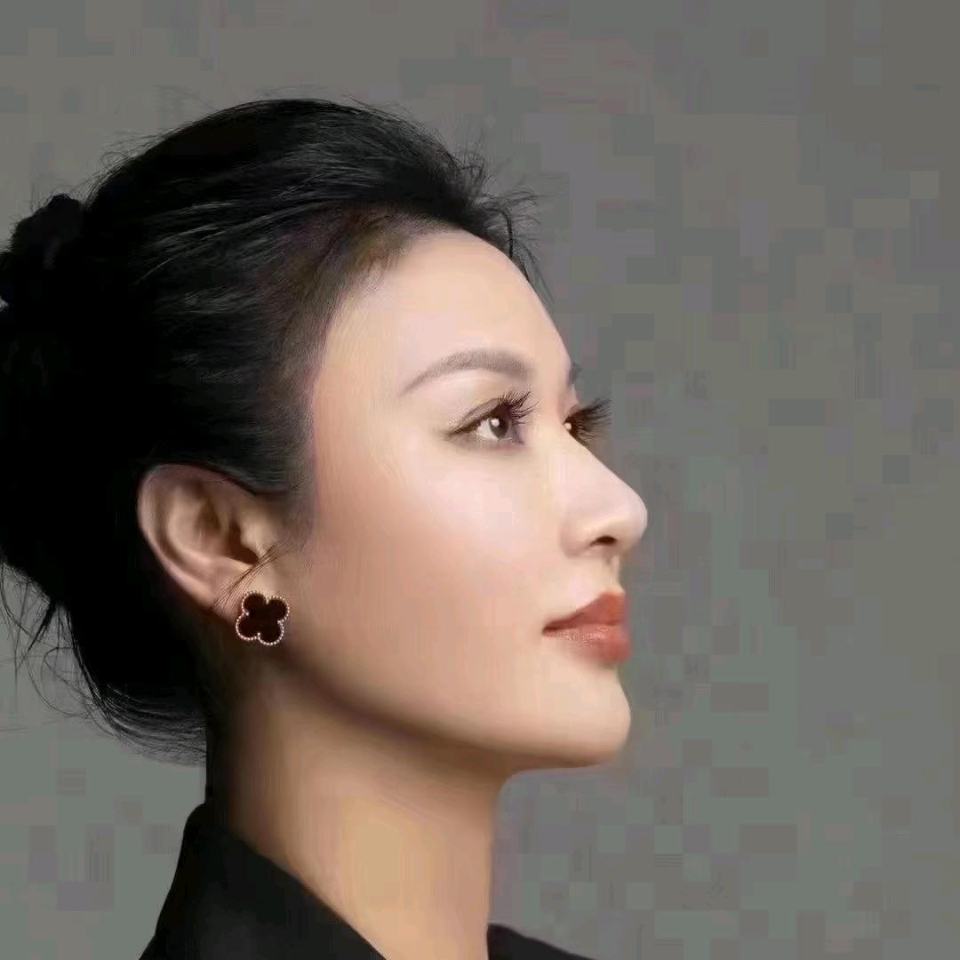 尚秀清颜问题性肌肤终点站晶晶兒