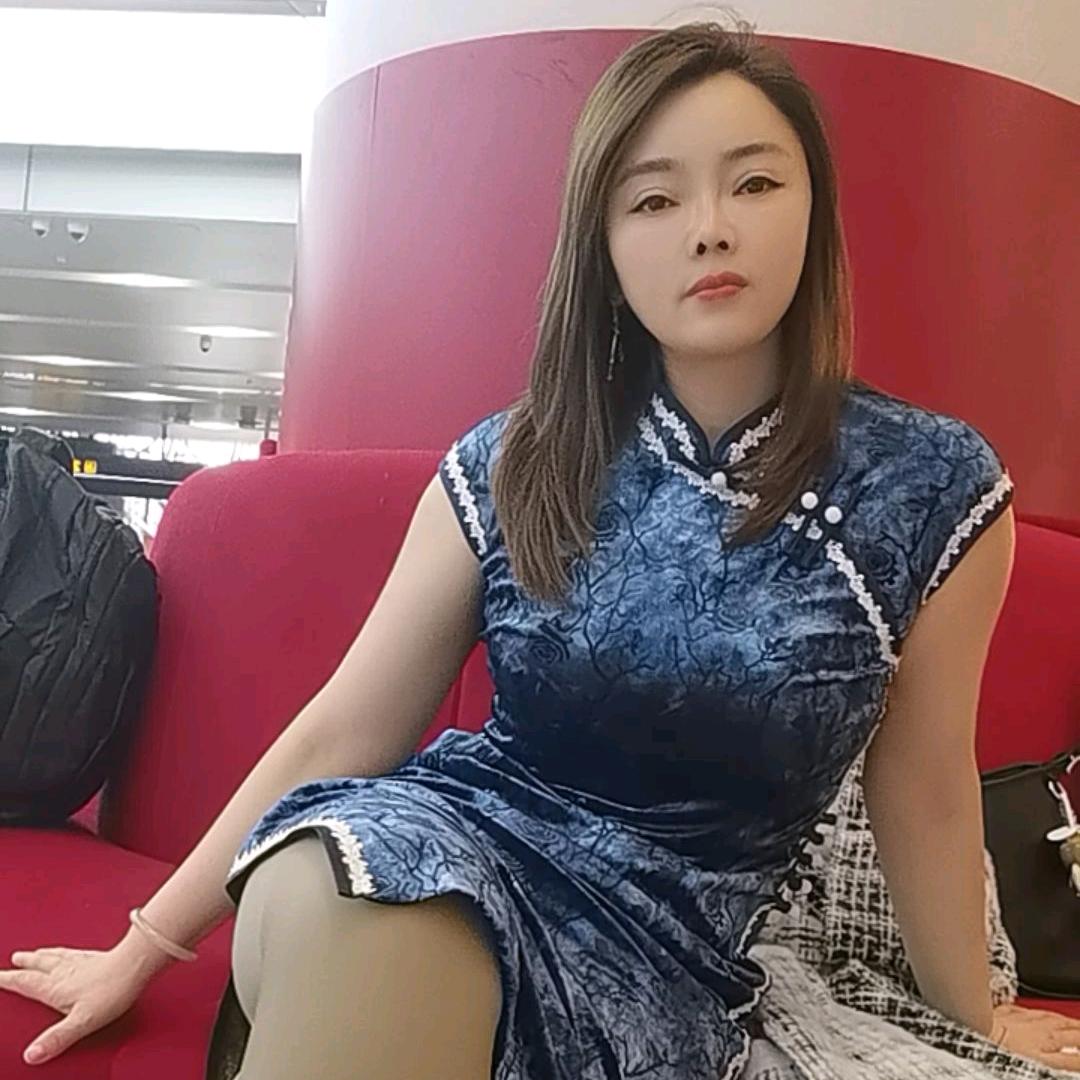 小美（单身）没人爱