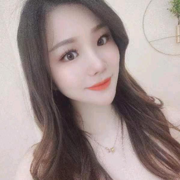 @董董