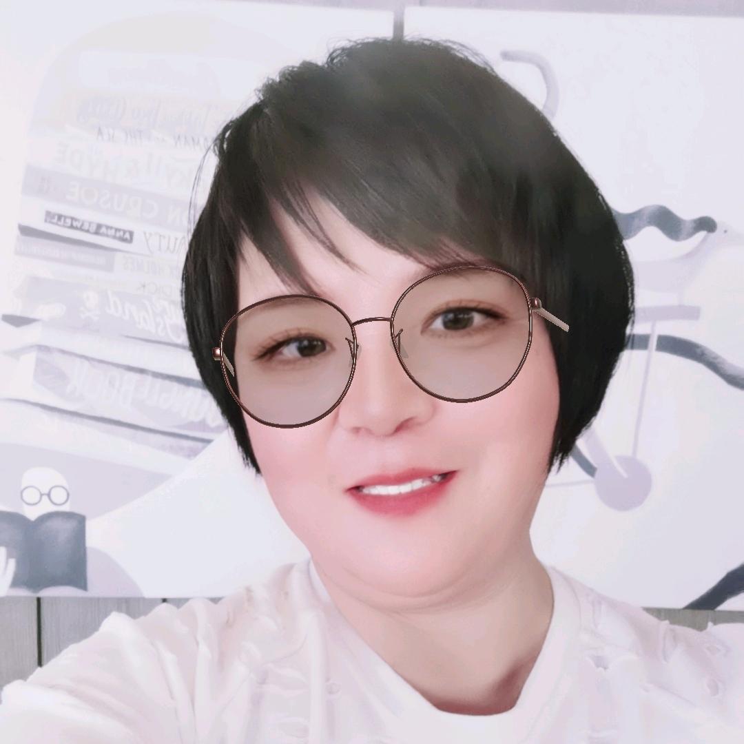 盈盈