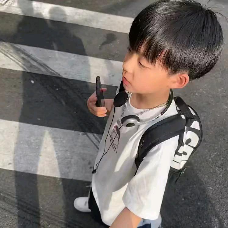 ㅤㅤㅤ     ㅤ吻硕