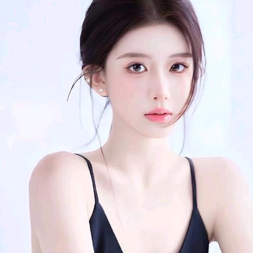 莉莉¥