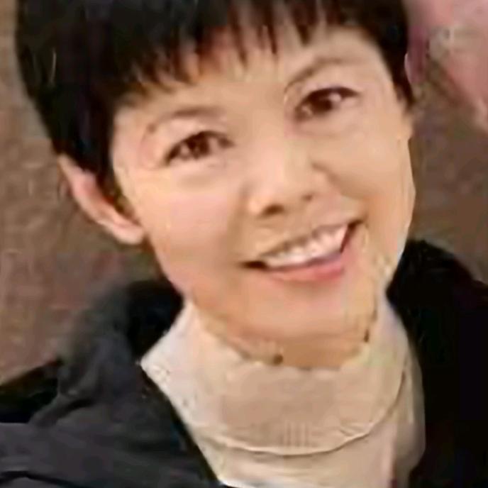 孔霞