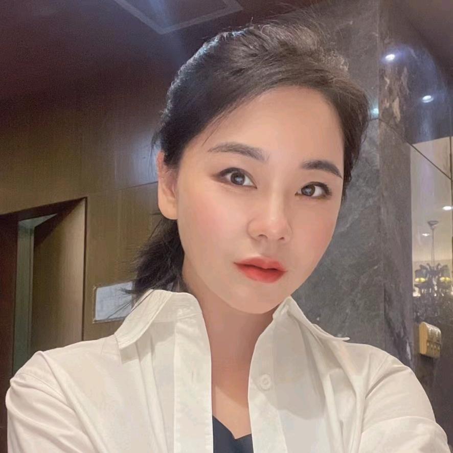 孤独女孩👄艳丽