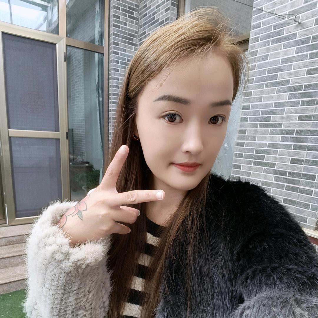 佳乐三楼千仞岗羽绒服何