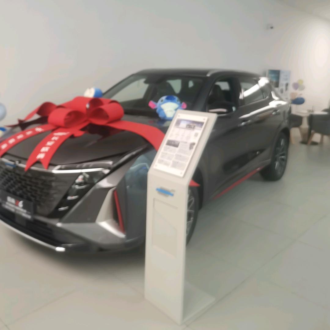 在南宁跑滴滴的小伙仔