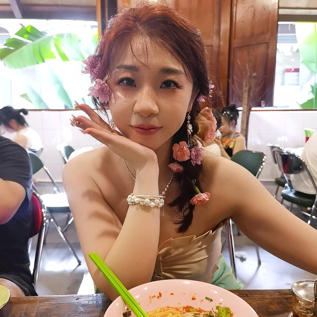 大白菜的小香猪🐱🐱