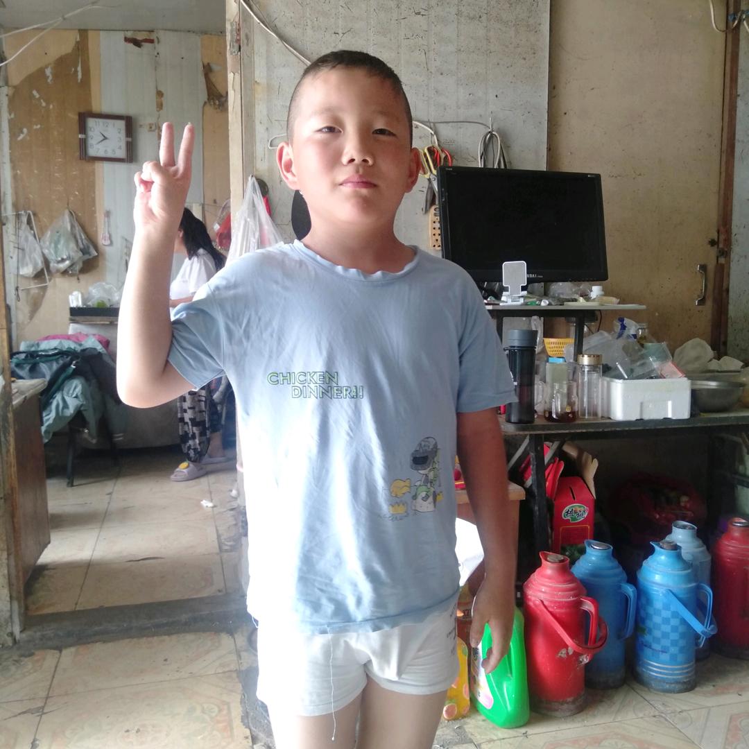 小华