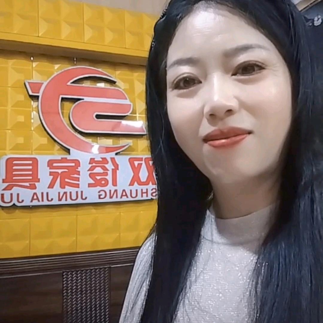 灵官殿-双俊广东实木家具-刘柏花电话18