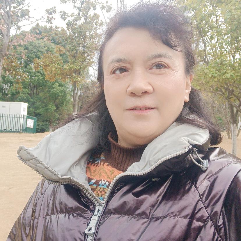 @闫鄂