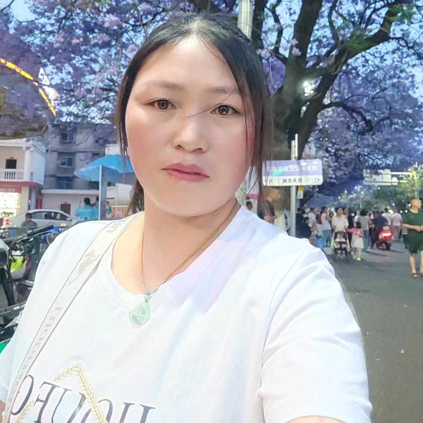 李小妹，干涂料工的