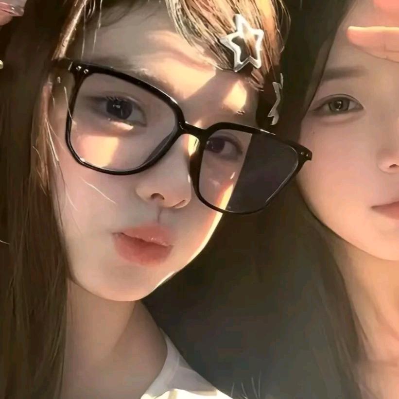 🦋·妍奈·🦋૮ ºﻌºა 冲2000