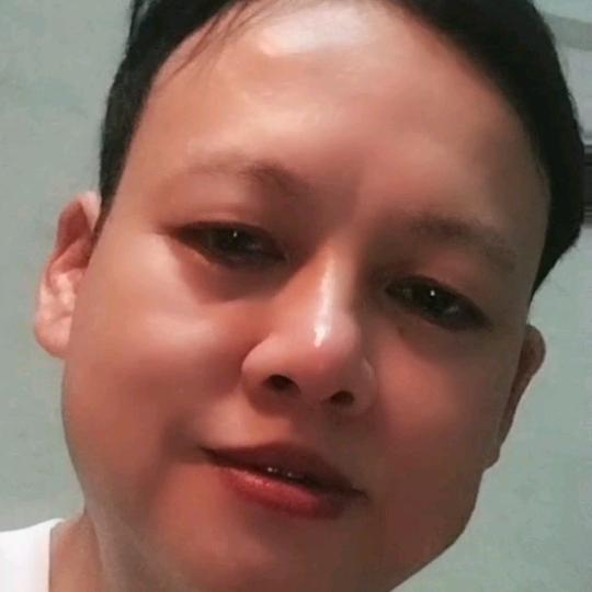 @满芬欢笑