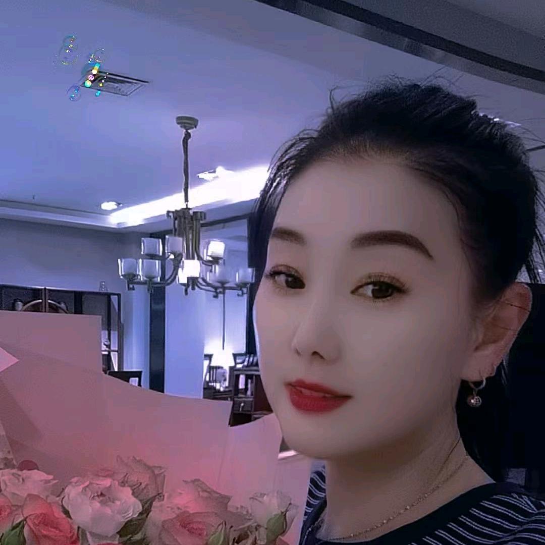 李芳