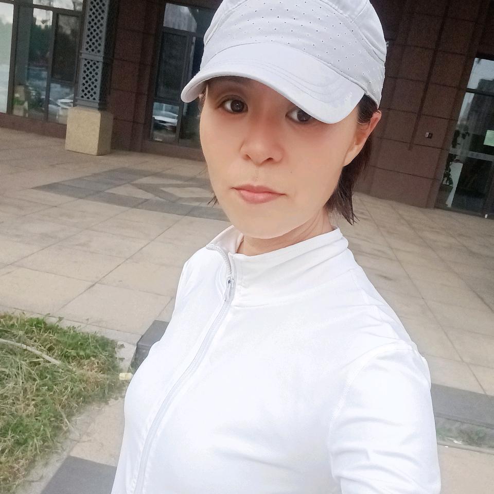 秀爱跑步