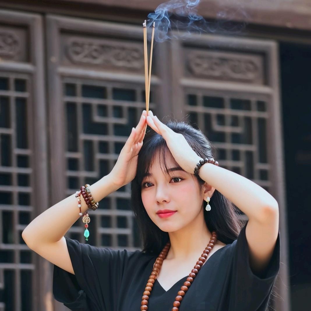 卖水果的小姐姐🍇🍓🫐🍎🍒