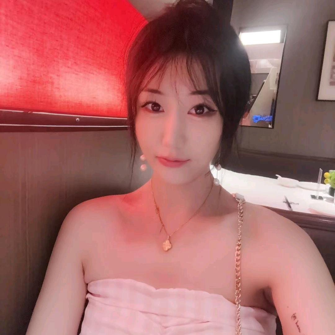 爱喝暗夜玫瑰.