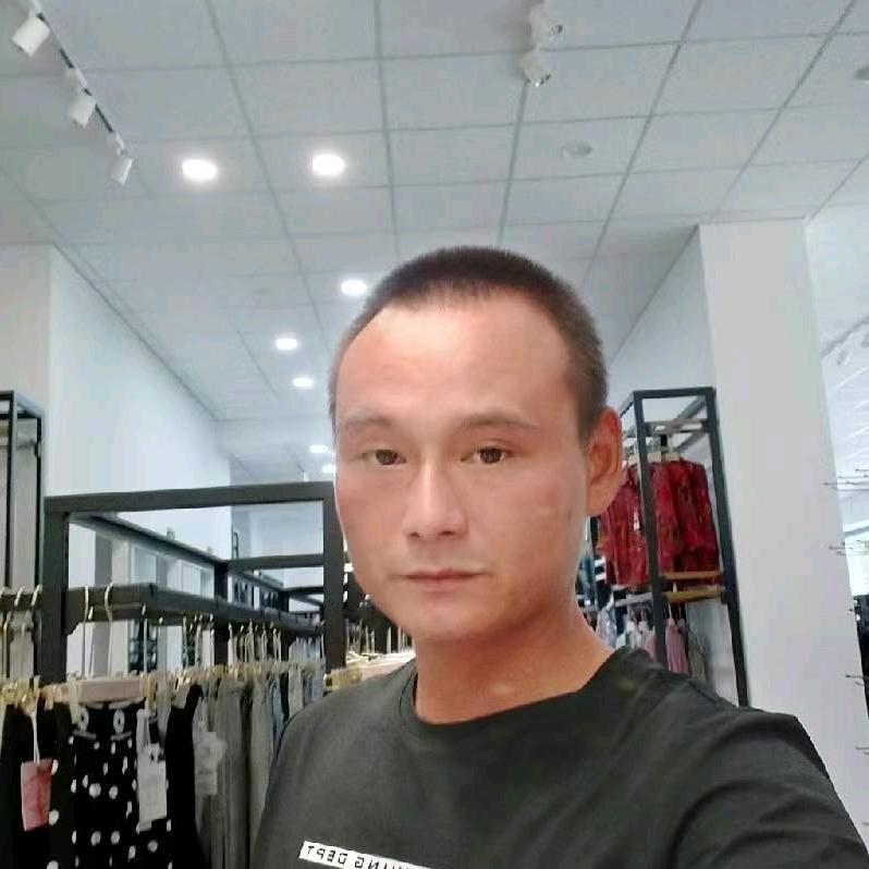 李林