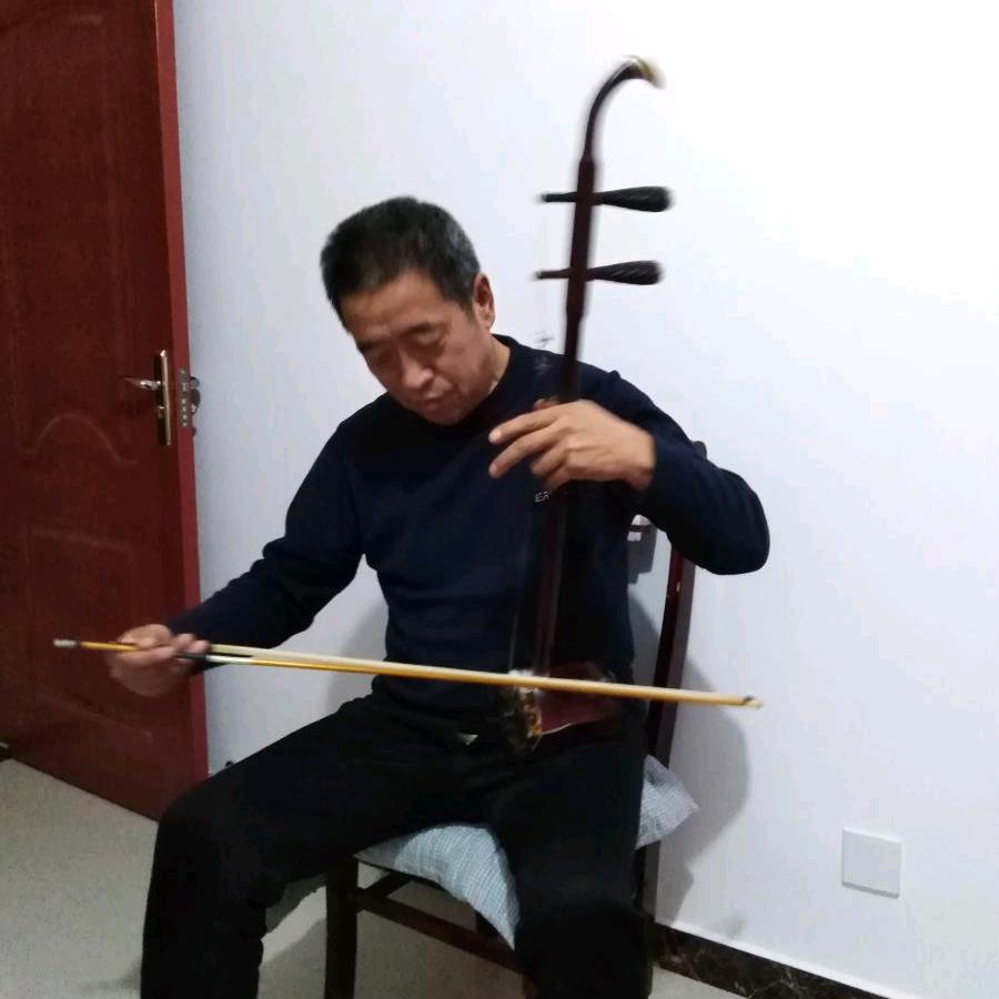 贾新峰