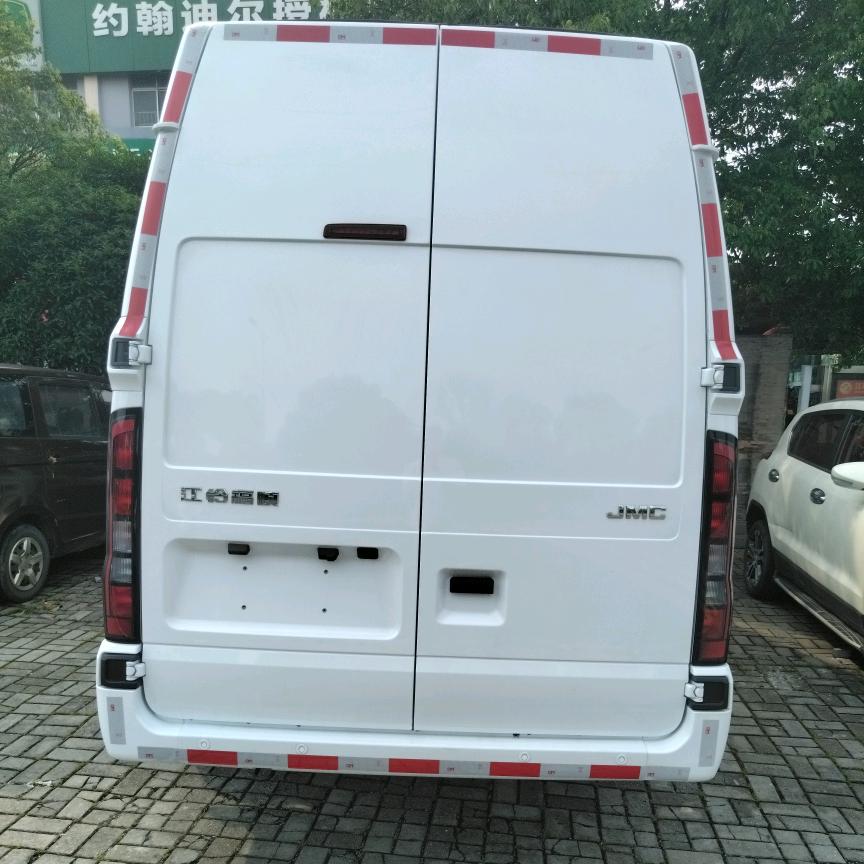 江铃福顺全国跑腿哥