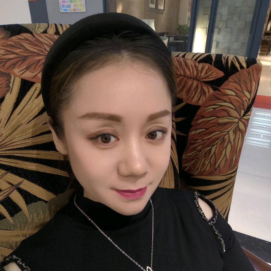 咸阳卖家具的小丫