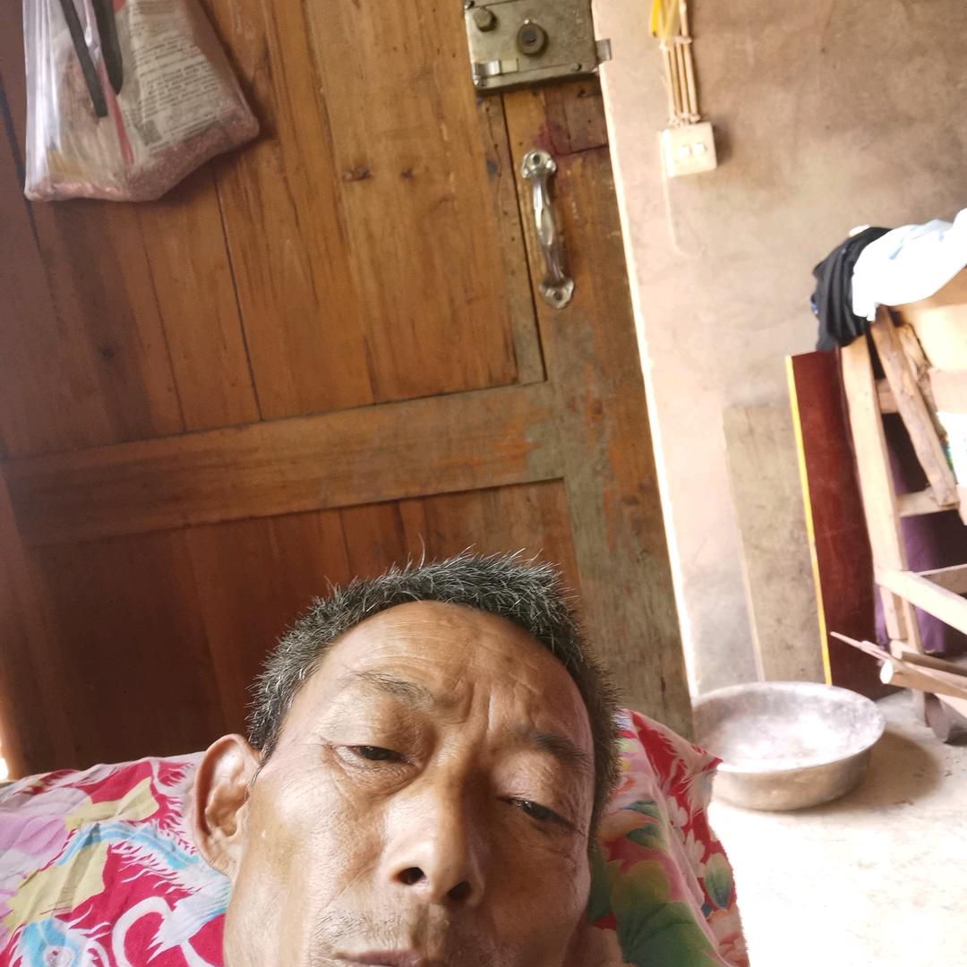 夏成华