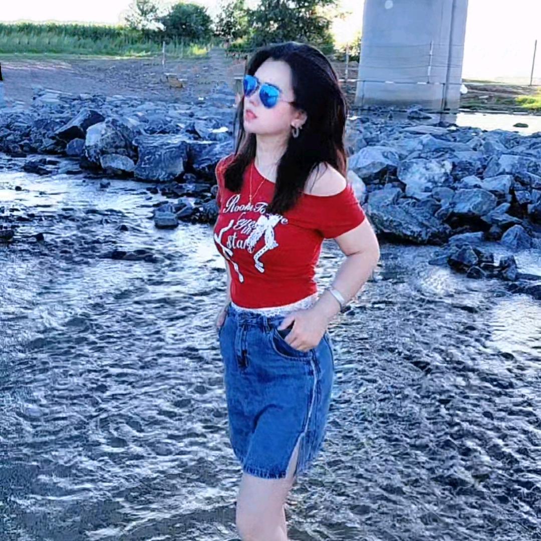 金美琪美发工作室（东山店邮局南走50米。