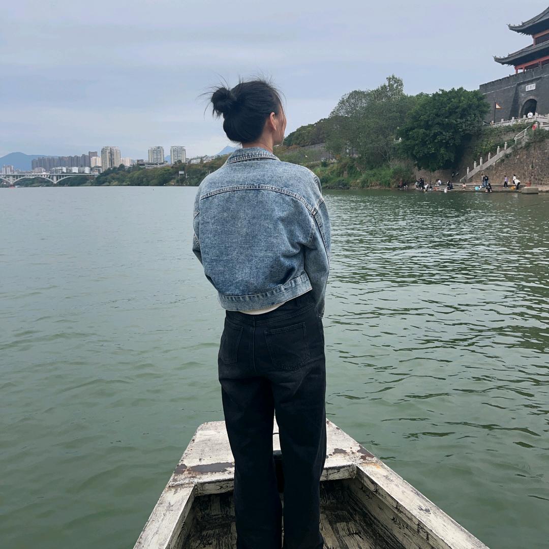 是雯雯呀！