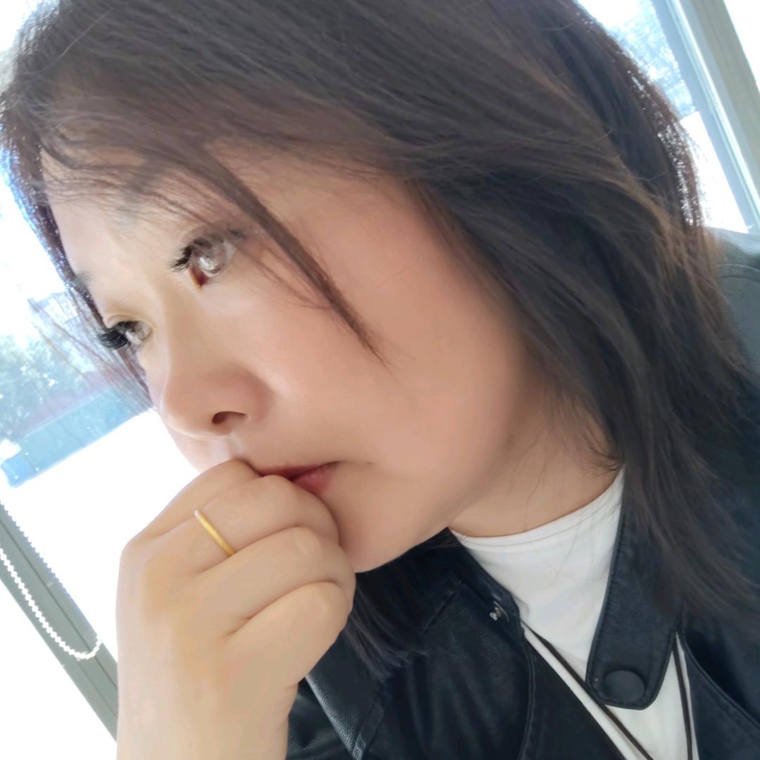 鴻顏為誰妝头像
