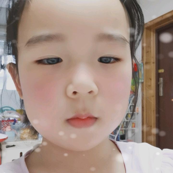 蓝月(*^ω^*)