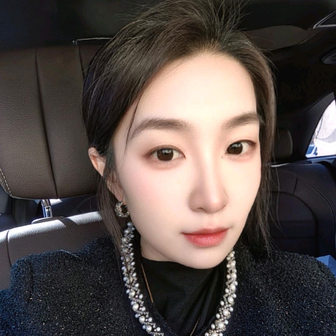 哈尔滨80后卫浴女老板
