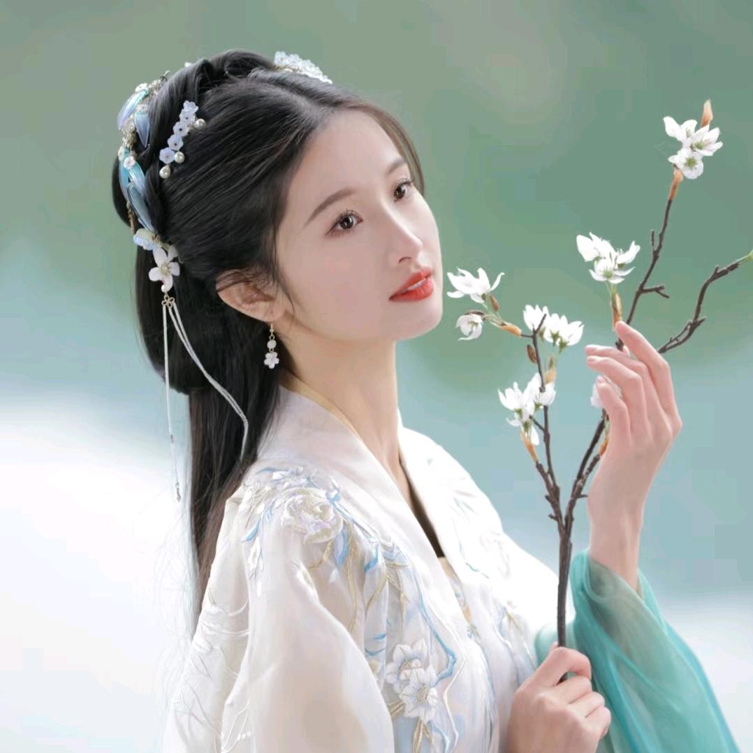 阿荣~~