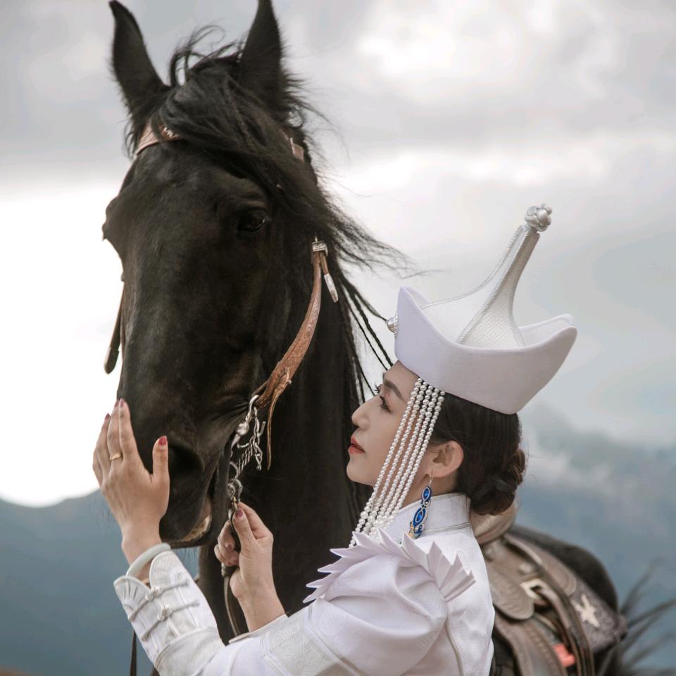 草原娅婷🐎