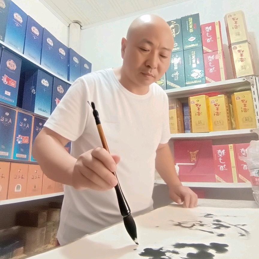 光头阿贵