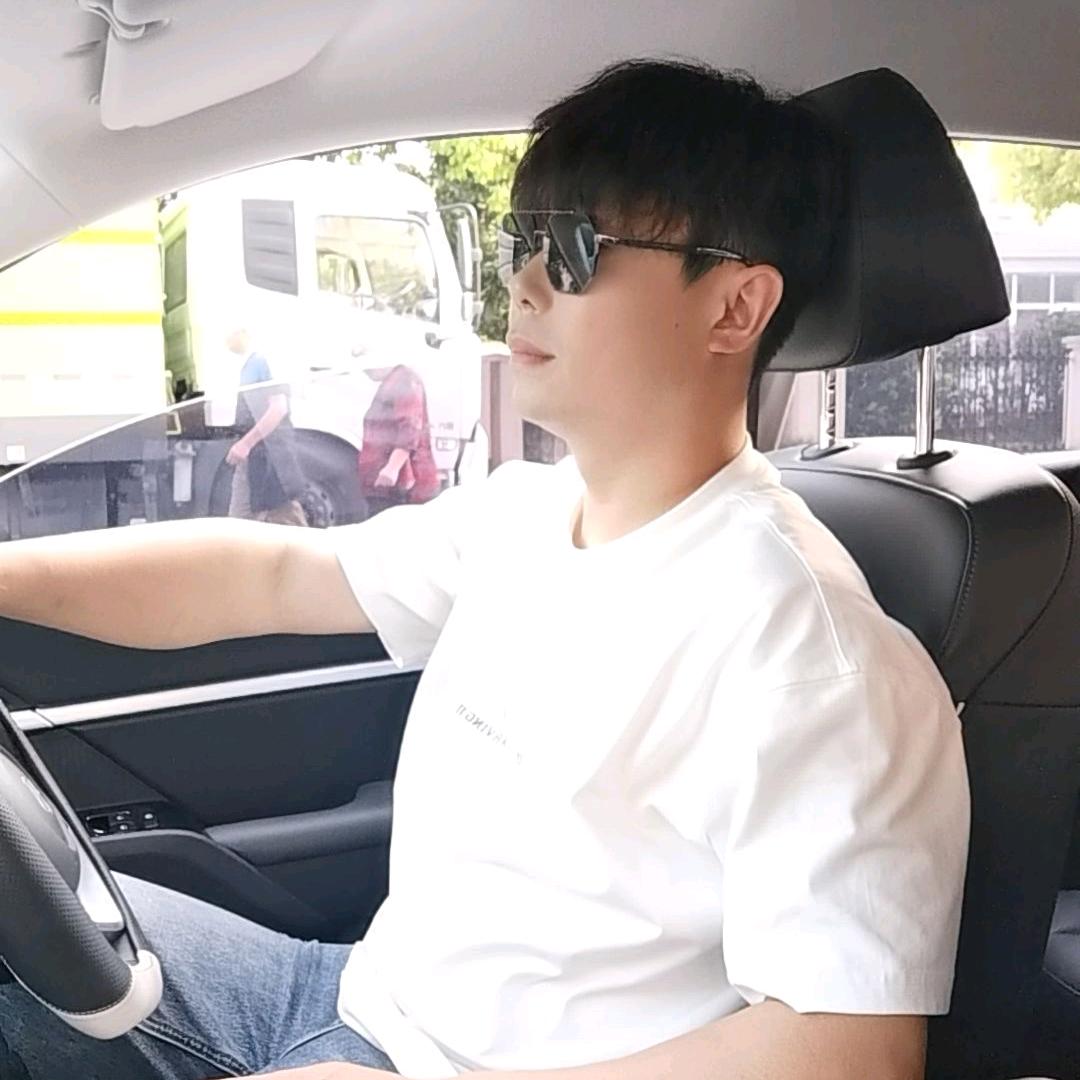 弘哥（泰州星澜传媒）