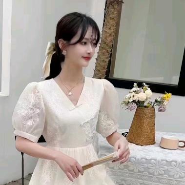 唯衣