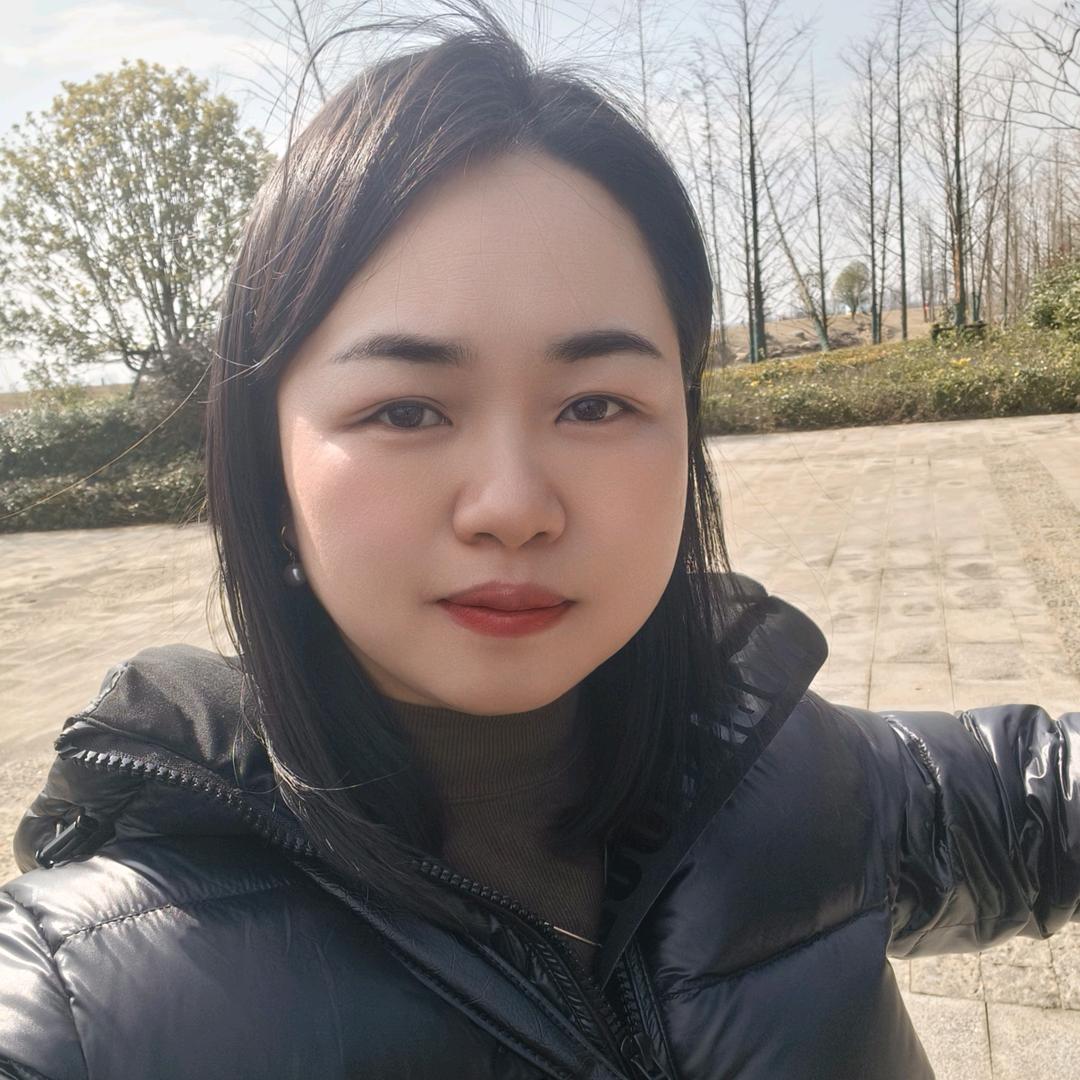 莉莉很努力