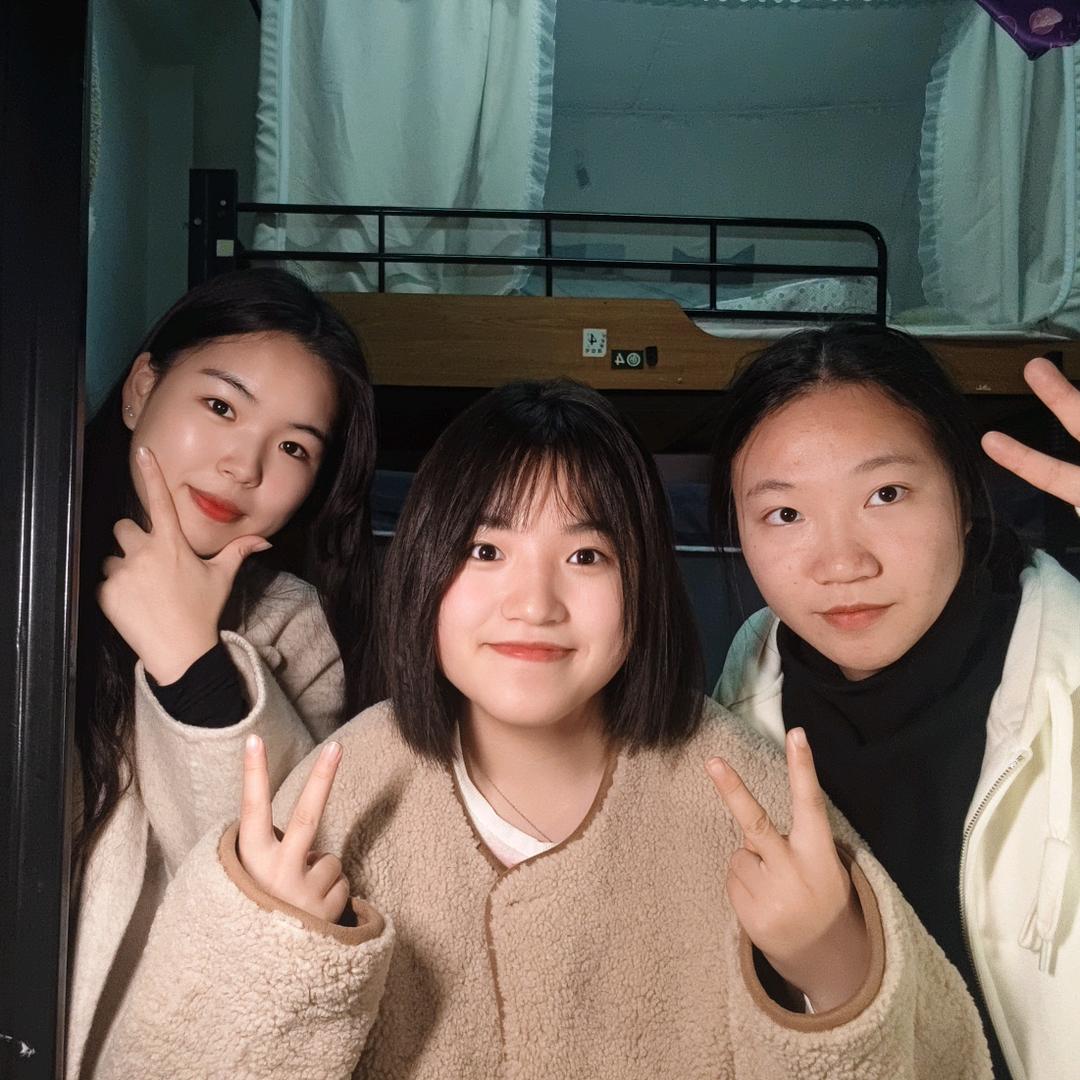 三小猪的秘密基地